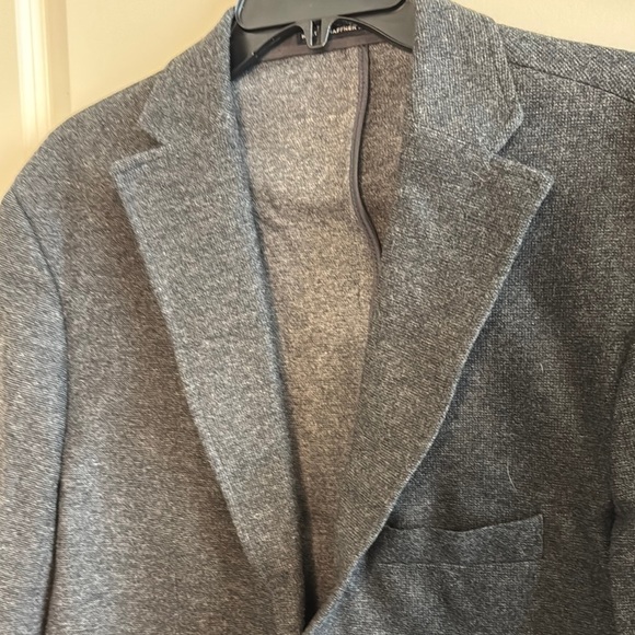 Hart Schaffner Marx Gray Sport Coat with Notched Lapel - Picture 4 of 16